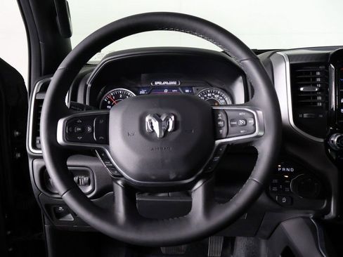 Used 2025 RAM 1500 Big Horn AWD/4WD image 40