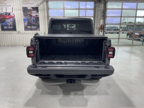 Used 2021 Jeep Gladiator Overland w/ Popular Equipment Package AWD/4WD image 15