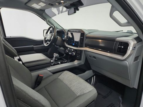 Used 2023 Ford F150 Lightning XLT AWD/4WD image 27