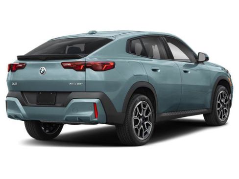 New 2026 BMW X2 xDrive28i w/ Technology Package AWD/4WD image 2