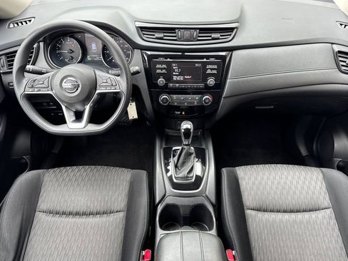 Used 2017 Nissan Rogue S FWD image 13