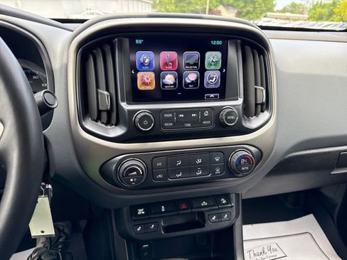 Used 2017 Chevrolet Colorado Z71 AWD/4WD image 15