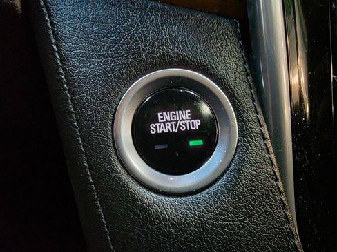 Used 2020 Cadillac Escalade ESV Luxury AWD/4WD image 41