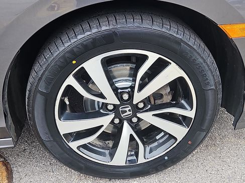 Used 2018 Honda Odyssey Elite image 32