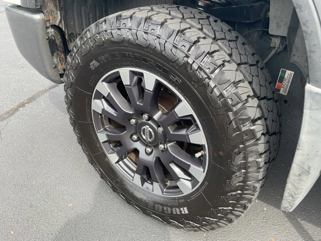 Used 2017 Nissan Titan PRO-4X AWD/4WD image 13