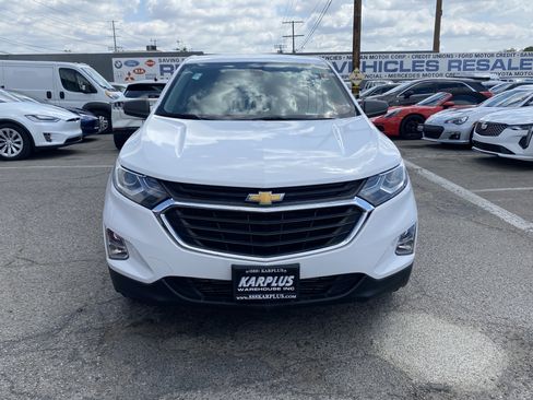 Used 2020 Chevrolet Equinox LS image 3