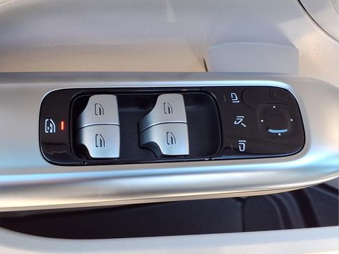 Certified 2022 Mercedes-Benz C 300 4MATIC Sedan image 26