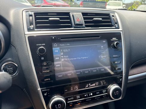 Used 2018 Subaru Outback 2.5i Limited w/ Popular Package #2 AWD/4WD image 14