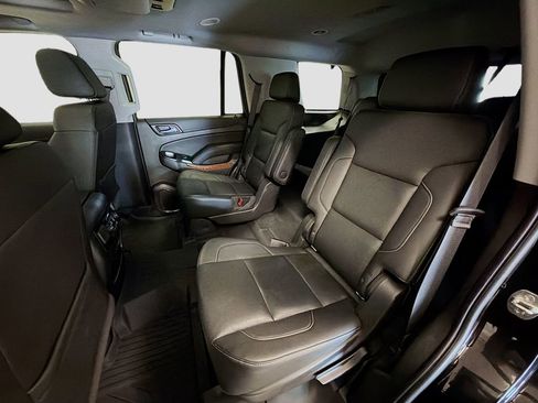 Used 2019 Chevrolet Tahoe Premier AWD/4WD image 28