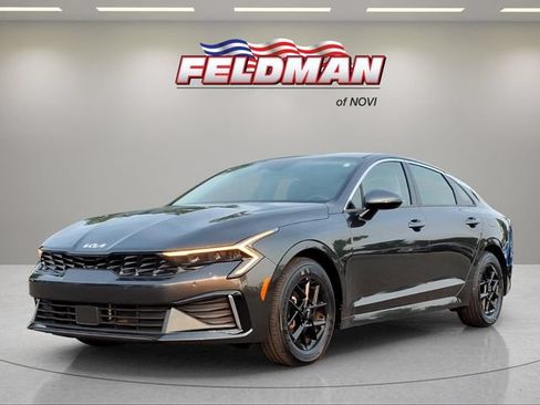 Used 2025 Kia K5 LXS FWD image 1