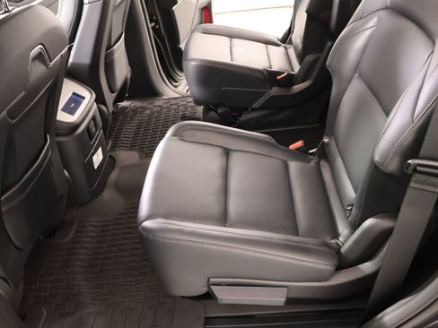 New 2025 Lincoln Navigator Reserve w/ Jet Appearance Package AWD/4WD image 13