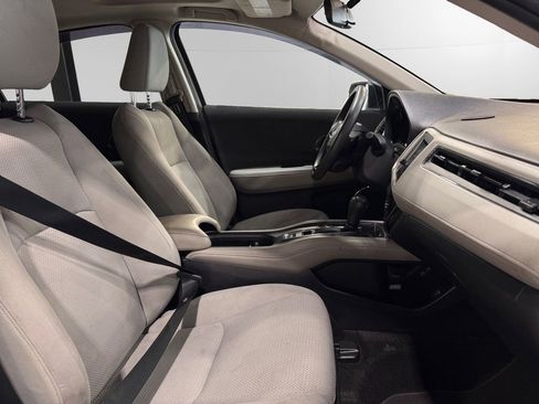 Used 2021 Honda HR-V EX image 13