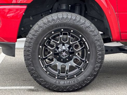 Used 2024 RAM 2500 Big Horn w/ Night Edition AWD/4WD image 30