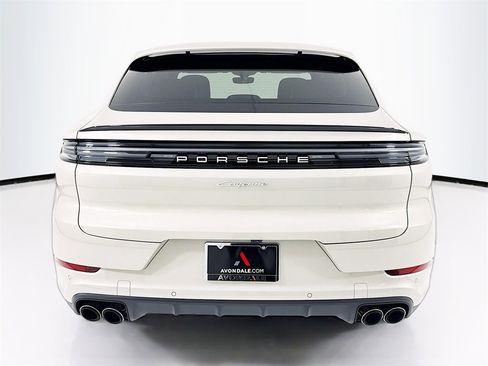 New 2026 Porsche Cayenne Coupe image 10