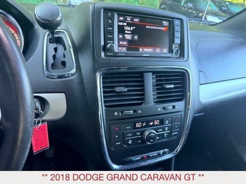 Used 2018 Dodge Grand Caravan GT FWD image 13