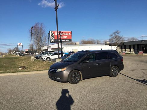 Used 2016 Honda Odyssey Touring image 11