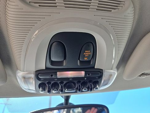 Used 2018 MINI Cooper S image 30