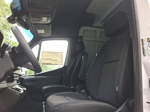 New 2025 Mercedes-Benz Sprinter 2500 image 10
