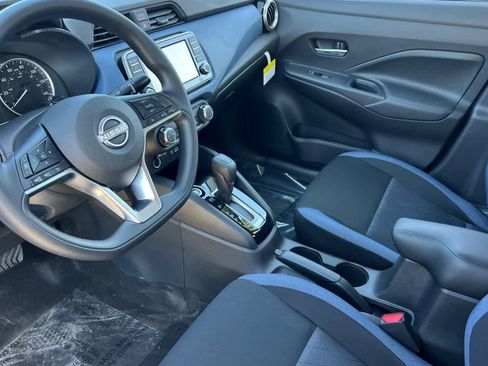 New 2025 Nissan Versa SV w/ Trunk Package image 10