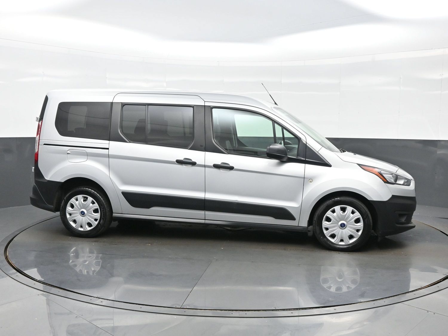 Used 2022 Ford Transit Connect XL FWD image 7