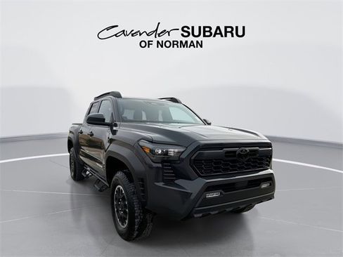 Used 2025 Toyota Tacoma TRD Off-Road image 1