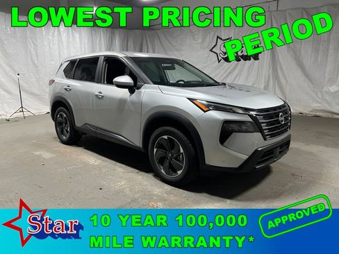 Used 2025 Nissan Rogue SV FWD image 1