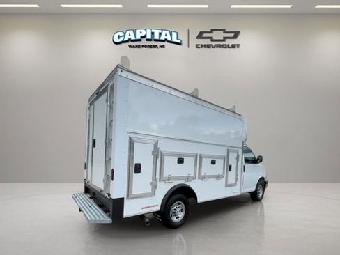 New 2025 Chevrolet Express 3500 Work Van w/ Power Convenience Package image 5