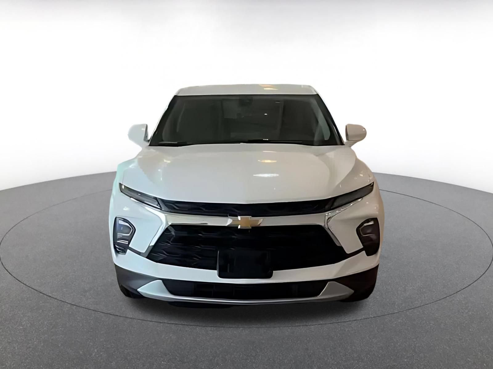 Used 2025 Chevrolet Blazer LT FWD image 4