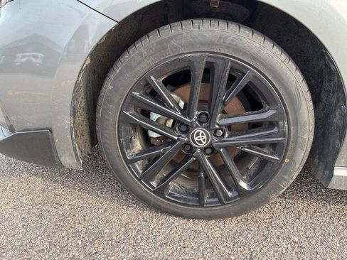 Used 2025 Toyota Camry SE image 9