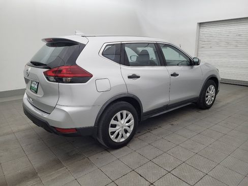 Used 2018 Nissan Rogue S FWD image 10