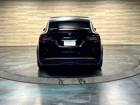 Used 2022 Tesla Model X AWD/4WD image 18