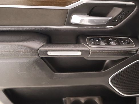 Used 2022 RAM 1500 Laramie AWD/4WD image 15