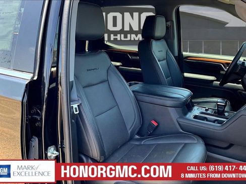 Used 2023 GMC Sierra 1500 Denali AWD/4WD image 30