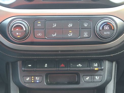 Used 2018 GMC Canyon Denali w/ LPO, Gearon Bar Package image 8