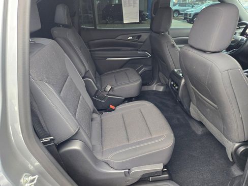 Certified 2024 Chevrolet Traverse LT w/ LPO, Floor Liner Package image 9