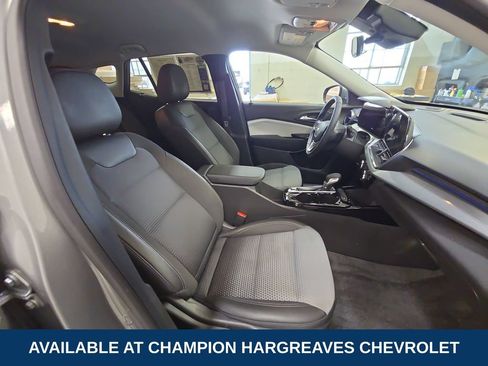 Used 2024 Chevrolet Trax LT w/ Driver Confidence Package FWD image 36
