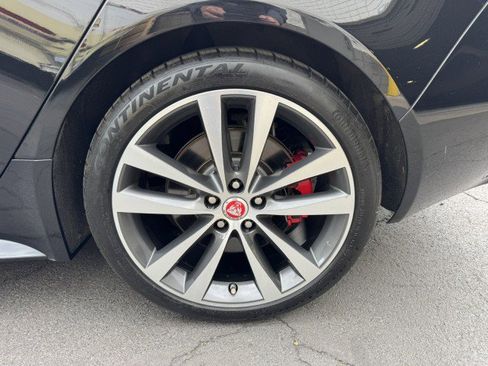 Used 2018 Jaguar XE S AWD/4WD image 42