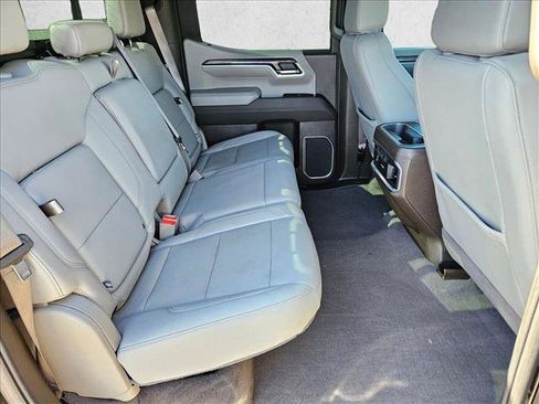 Used 2025 Chevrolet Silverado 1500 LTZ w/ LTZ Premium Texas Edition image 21