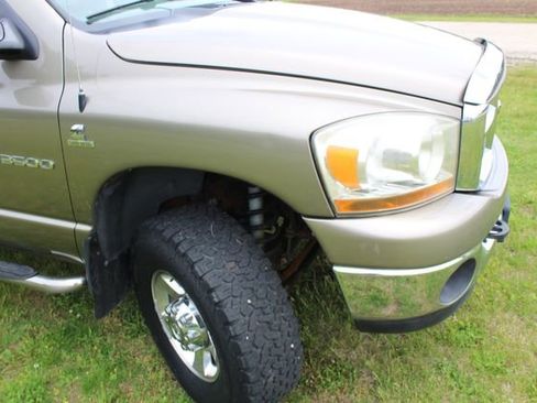 Used 2006 Dodge Ram 3500 Truck SLT w/ Light Group AWD/4WD image 5