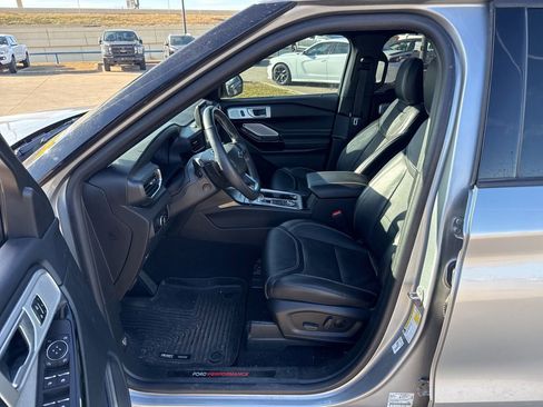 Used 2023 Ford Explorer ST w/ Equipment Group 401A image 19