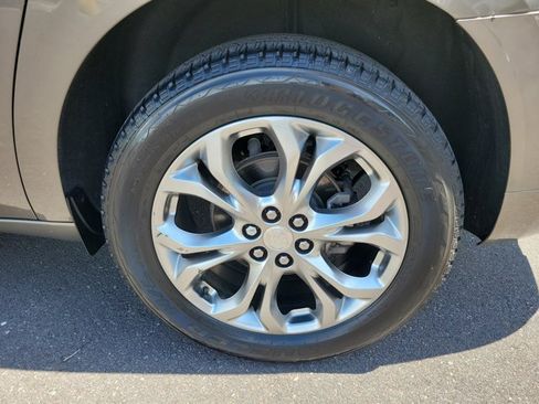 Used 2020 Buick Enclave Avenir w/ Avenir Technology Package FWD image 29