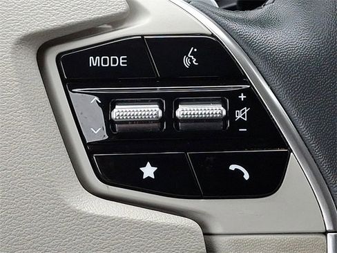 Certified 2022 Kia EV6 Wind w/ Wind Technology Package image 22