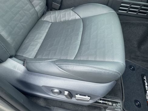 Used 2025 Toyota Tacoma TRD Sport w/ TRD Sport Premium Package image 23