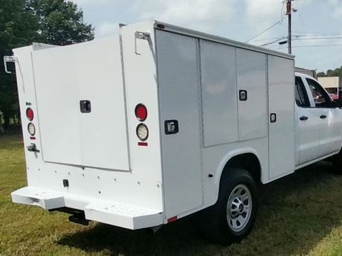 Used 2018 GMC Sierra 3500 2WD Double Cab w/ Sierra Convenience Package image 6