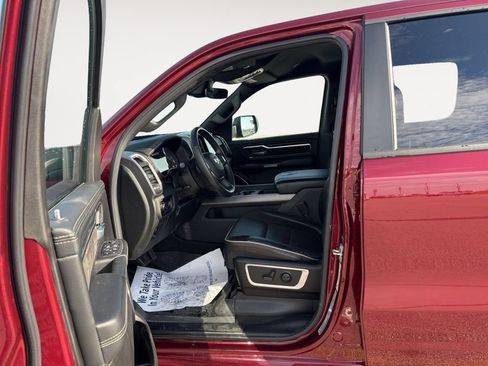 Used 2024 RAM 1500 Laramie AWD/4WD image 37