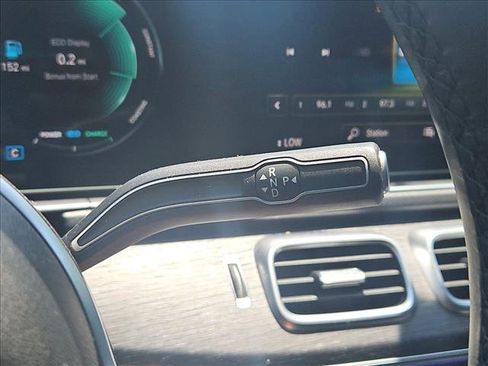 Used 2022 Mercedes-Benz GLE 450 4MATIC image 11