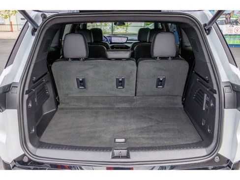 Used 2025 Buick Enclave Sport Touring w/ Power Package image 16