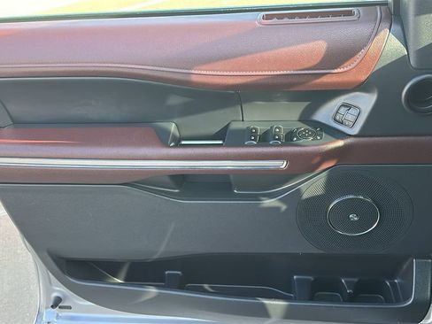 Used 2024 Ford Expedition Max Limited image 20