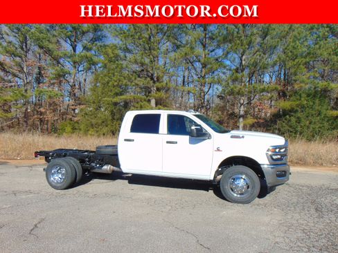 New 2026 RAM 3500 Tradesman image 14