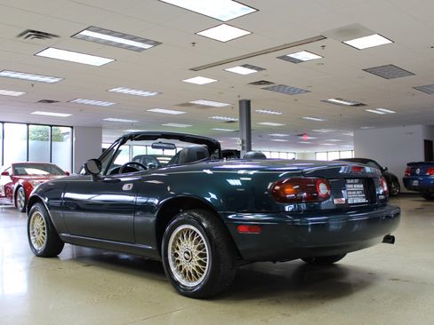 Used 1996 MAZDA MX-5 Miata image 4